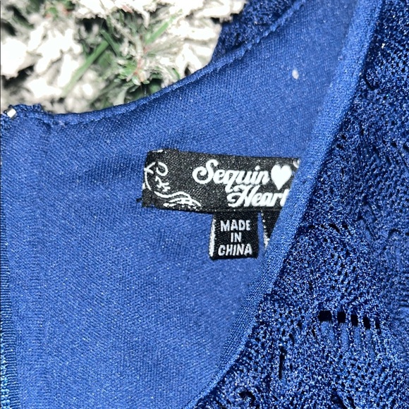 Elegant Blue Lace Dress - Picture 8 of 17